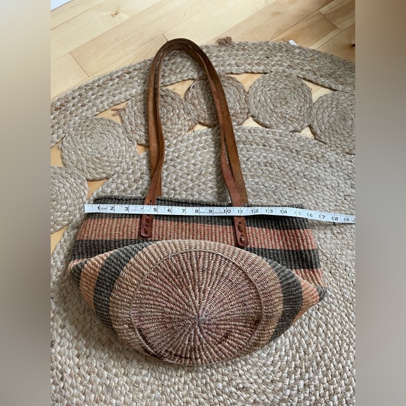Woven shopper bag with leather straps - Picture 4 of 7